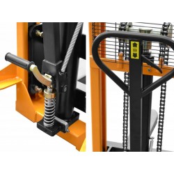 Transpallet manuale a montante CORMAK WRHS1516 con forche regolabili (portata 1500kg, sollevamento 1600mm) - 