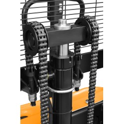 Electric Pallet Stacker CORMAK Q15E16 (1500kg, 1600mm lift height) - 