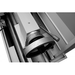Tornio universale convenzionale CORMAK GRAND 420x1500 con utensili da tornitura e contropunta rotante - 