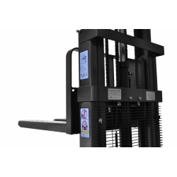 Carrello elevatore a montante elettrico CORMAK Q12E35 (portata 1200 kg, sollevamento 3500 mm) - 