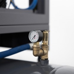 Schraubenkompressor mit Kältetrockner und 500L Druckluftbehälter CORMAK LUFT 1500 COMPACT 1580L/min 11kW - 