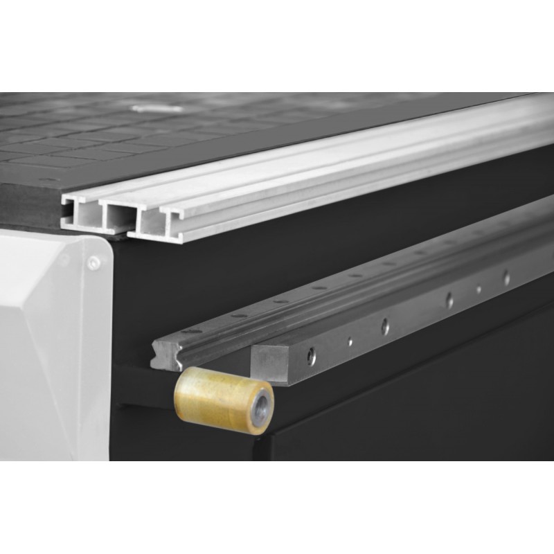 Frezarka CNC CORMAK C2141 PREMIUM (2100 x 4000) + stół hybrydowy