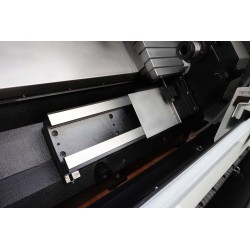 Tornio CNC CORMAK CK7160x1500 con mandrino idraulico 12 utensili SIEMENS SINUMERIK 808D - 
