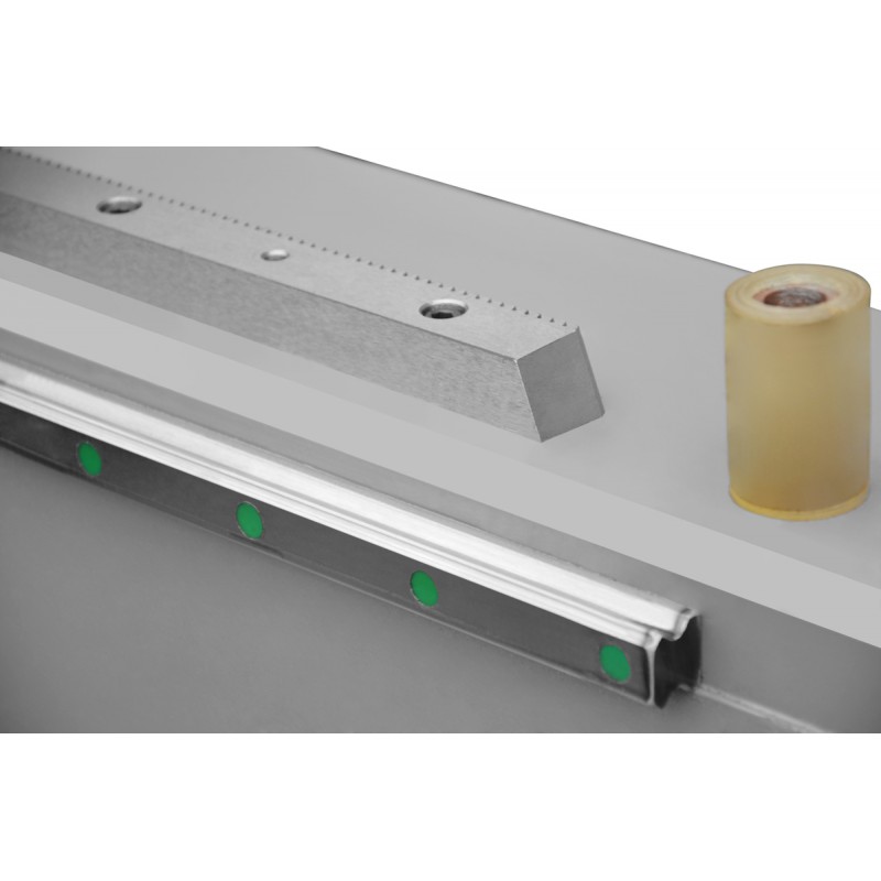 Frezarka CNC CORMAK C1212 PREMIUM (1200x1200) + stół hybrydowy | Producent CORMAK