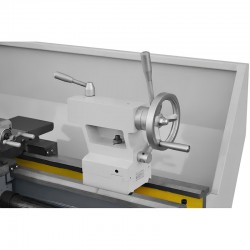 Tornio universale convenzionale CORMAK TYTAN330 330x700 230V con basamento + utensili + contropunta rotante - 