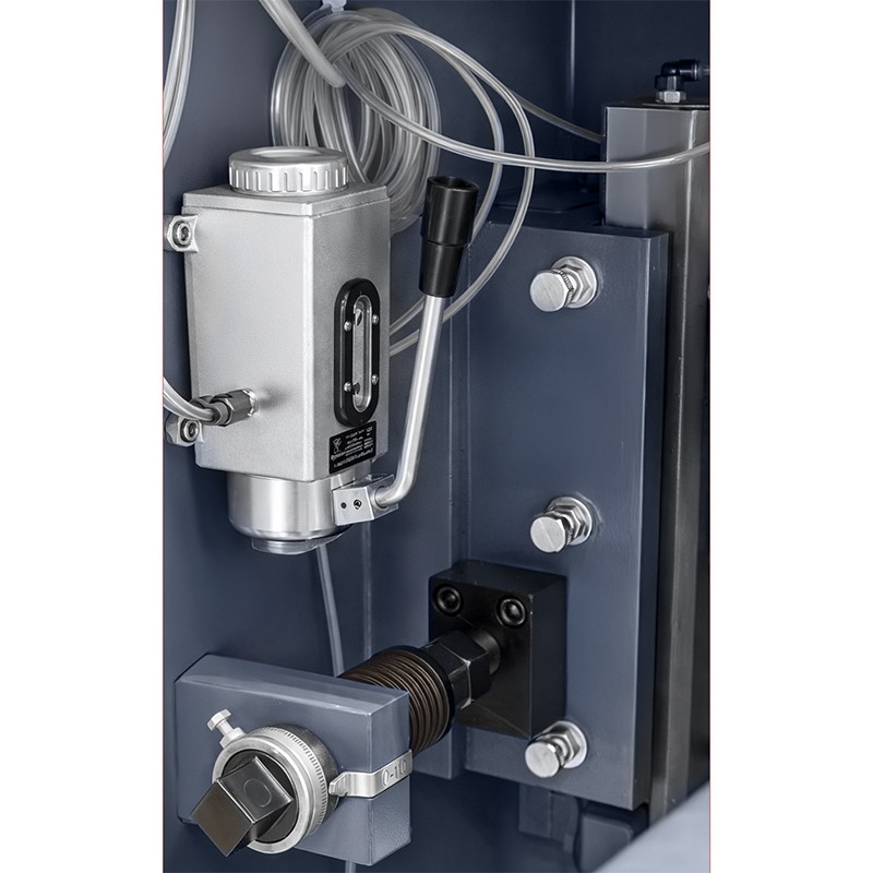 Mechaniczne nożyce gilotynowe 4x1300 NC | Producent CORMAK
