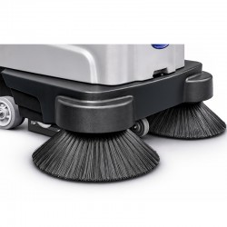 Spazzatrice elettrica a batteria con spruzzo ZP3000 resa fino a 4500 m²/h - 