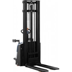 Elektrischer Hochhubwagen mit Fahrerplattform CORMAK Q15E45RD 1500kg 4500mm - 