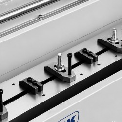 Ostrzałka do noży strugarskich CORMAK TSC630 + 2 ściernice i 1 l oleju ES12 - 