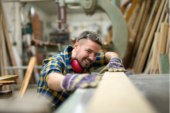 Jaka grubościówka dla majsterkowicza? Na co zwrócić uwagę? 