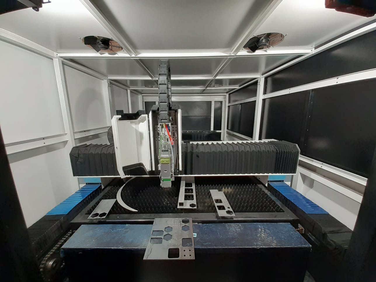 Laser FIBER LF3015GEP 6000W