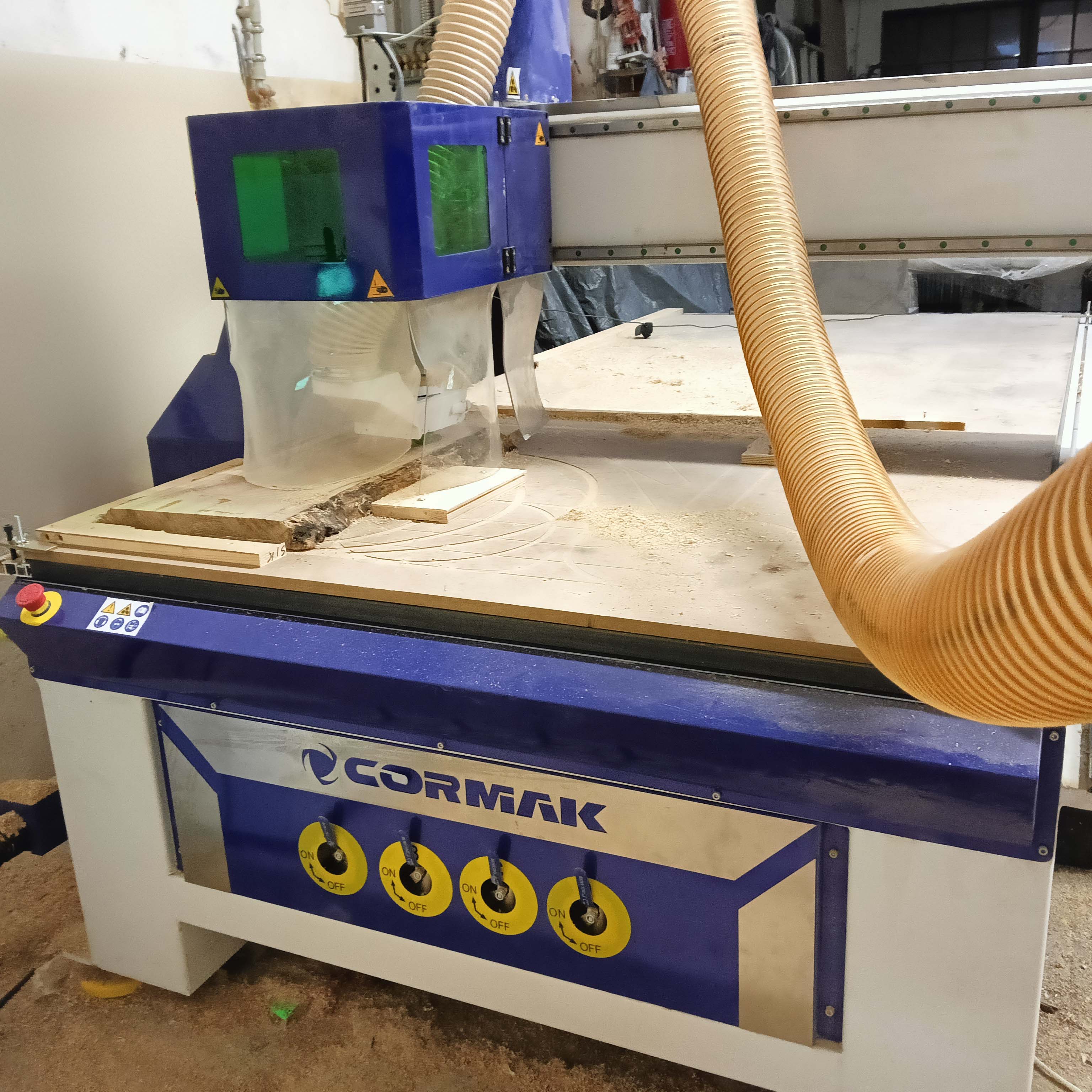 CNC-Fräsbohrplotter Cormak C1520